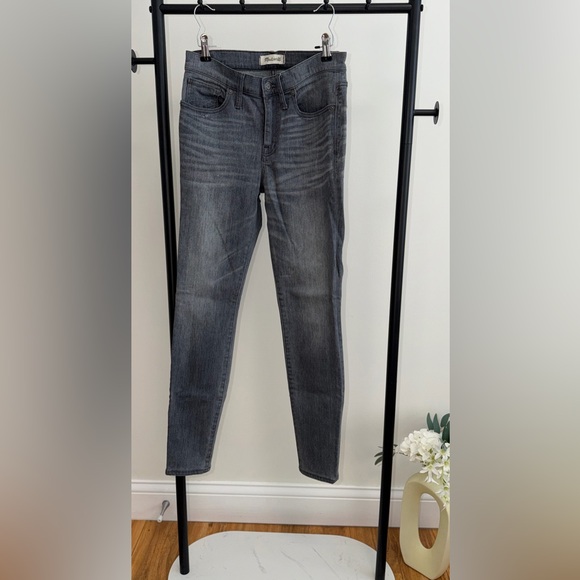 Madewell 9” High Riser Skinny Jeans Size 26 Inseam 27” Dark Wash Stretch Denim🩶 - Picture 2 of 10